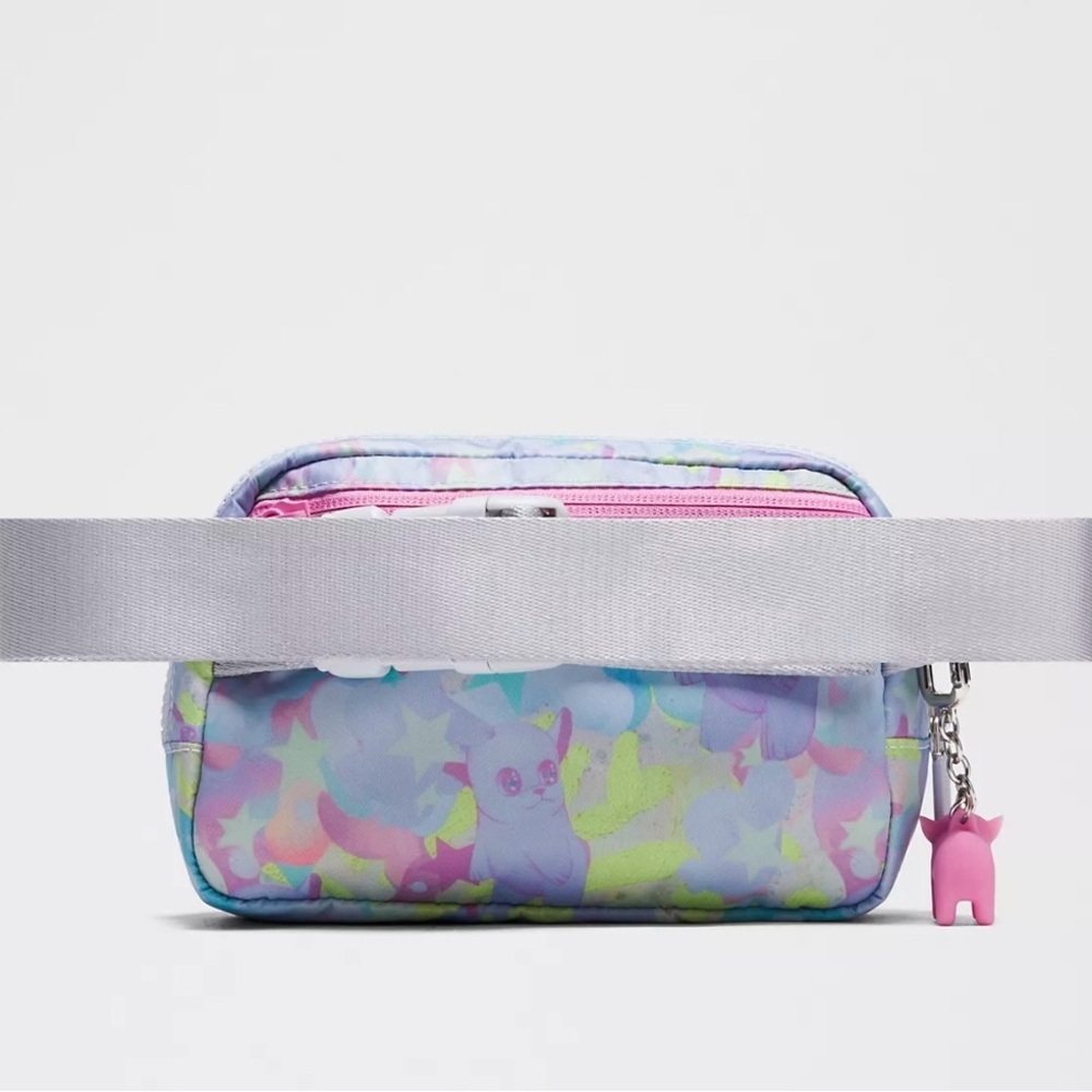 Lululemon RARE Limited Edition X So Youn Lee Everywhere Belt Bag 1L - Picture 2 of 6